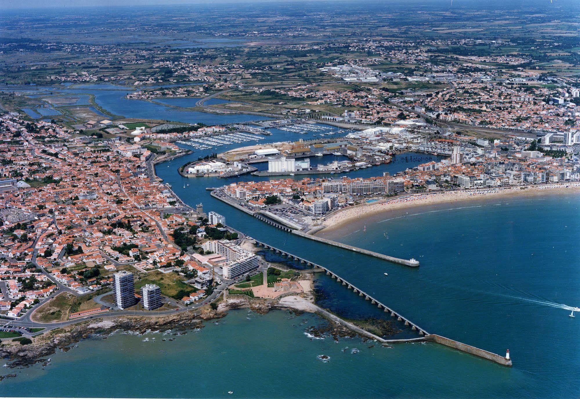 Vacanceole - Les Jardins De L'Amiraute Les Sables-dʼOlonne Exteriör bild